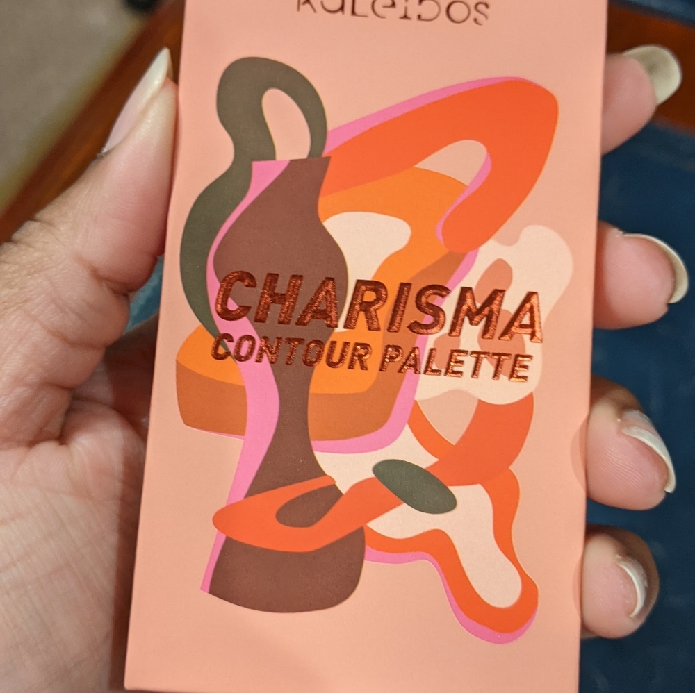 Kaleidos Makeup Charisma Contour Palette